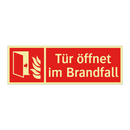 Tür öffnet im Brandfall