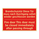Brandschutztür Diese Tür muss /.../ - Fire door This door must be closed /.../