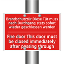 Brandschutztür Diese Tür muss /.../ - Fire door This door must be closed /.../