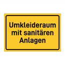 Umkleideraum mit sanitären Anlagen & Umkleideraum mit sanitären Anlagen