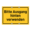 Bitte Ausgang hinten verwenden