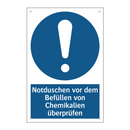 Notduschen vor dem Befüllen von Chemikalien überprüfen