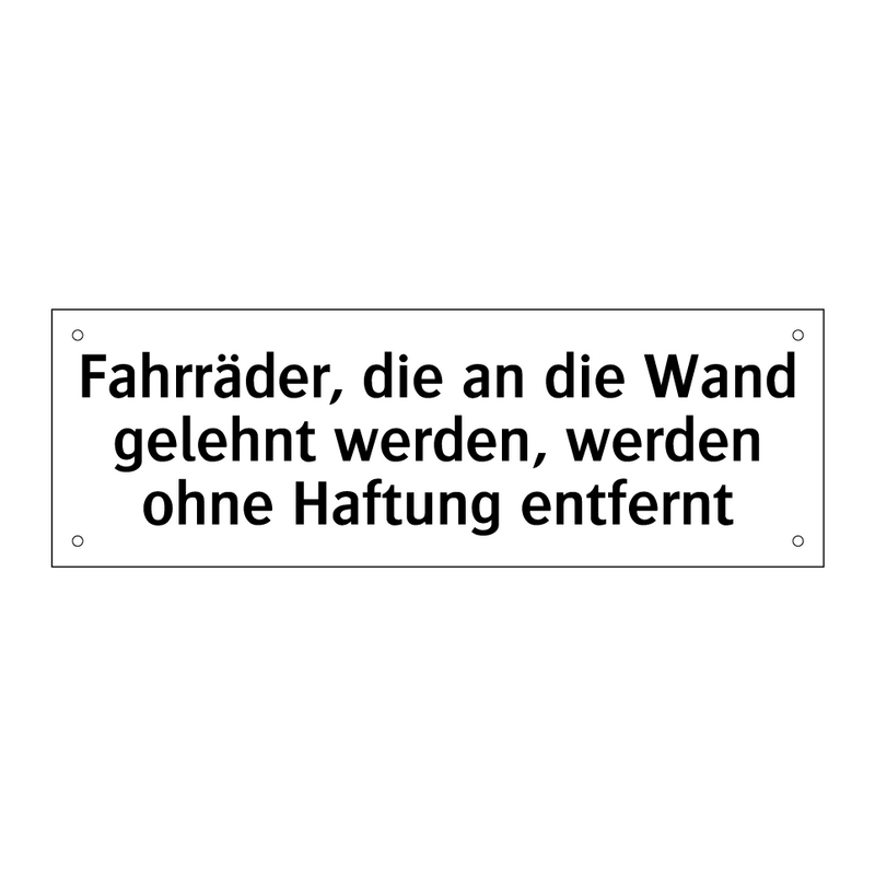Fahrräder, die an die Wand gelehnt werden, werden ohne Haftung entfernt