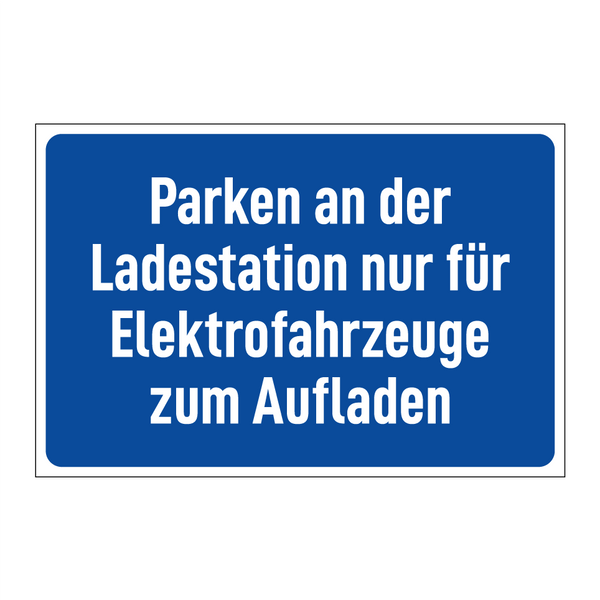 Parken an der Ladestation nur für Elektrofahrzeuge zum Aufladen