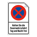 Halten Sie die Feuerwehrzufahrt Tag und Nacht frei