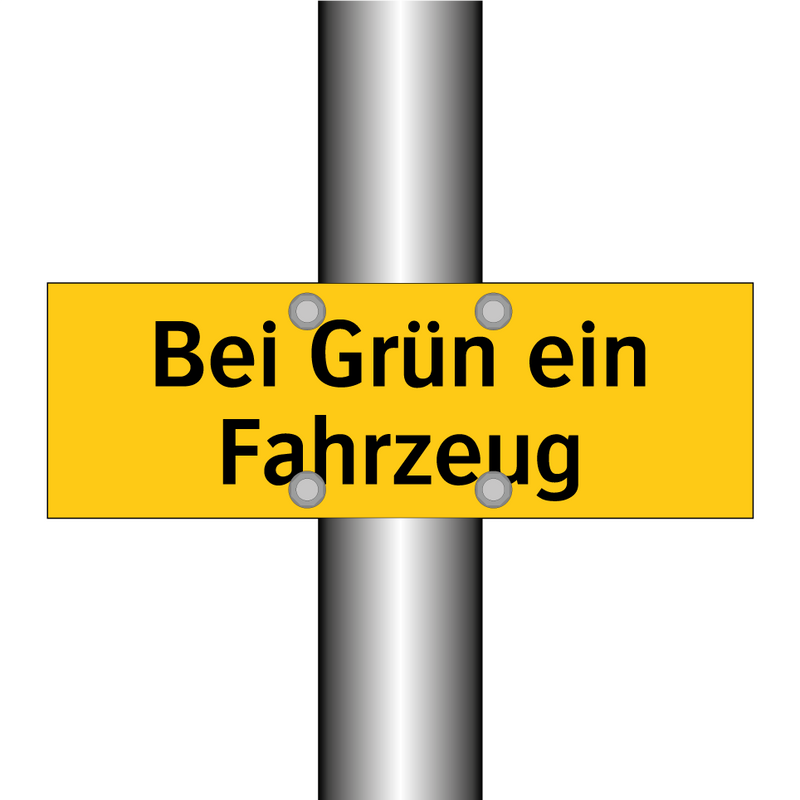 Bei Grün ein Fahrzeug