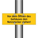 Vor dem Öffnen des Gehäuses den Netzstecker ziehen!