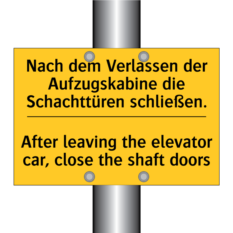 Nach dem Verlassen der Aufzugskabine /.../ - After leaving the elevator car, /.../