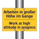 Arbeiten in großer Höhe im Gange/.../ - Work at high altitude in progress/.../