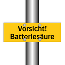 Vorsicht! Batteriesäure